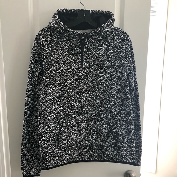 Nike sweater - lightly worn - Picture 1 of 4